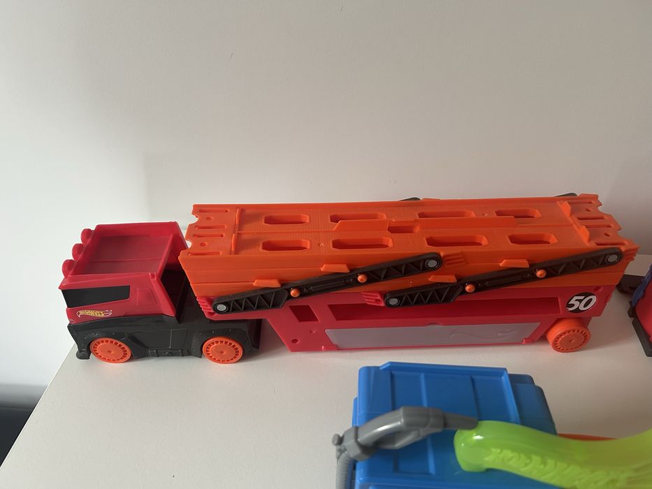 Hot Wheels - zestaw 5 zabawek