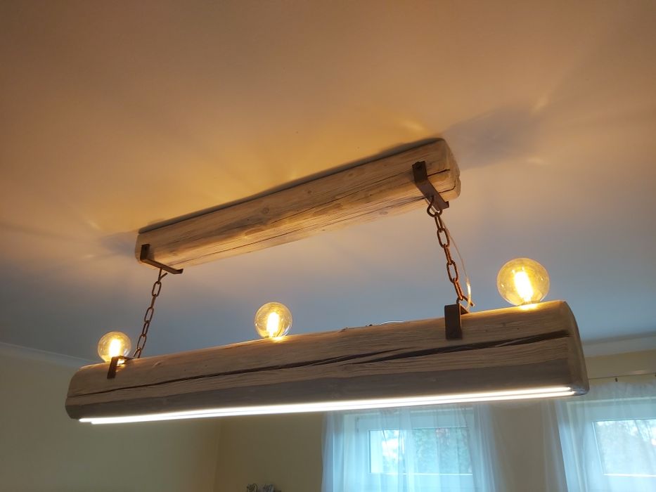 Drewniana lampa wisząca z belki LOFT. INDUSTRIAL