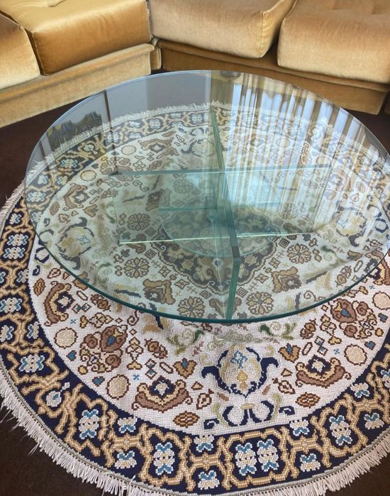 Mesa em vidro,Peça desenhada e exclusiva do Arquiteto Fernão Simões de