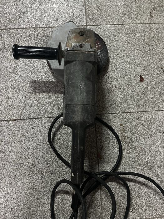 Rebarbadora Black & Decker 23mm