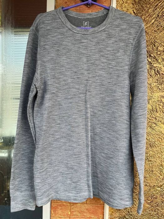 Светр від George