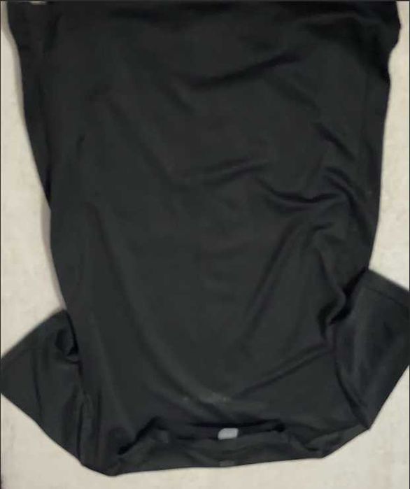 T-Shirt Preta Simples Treino