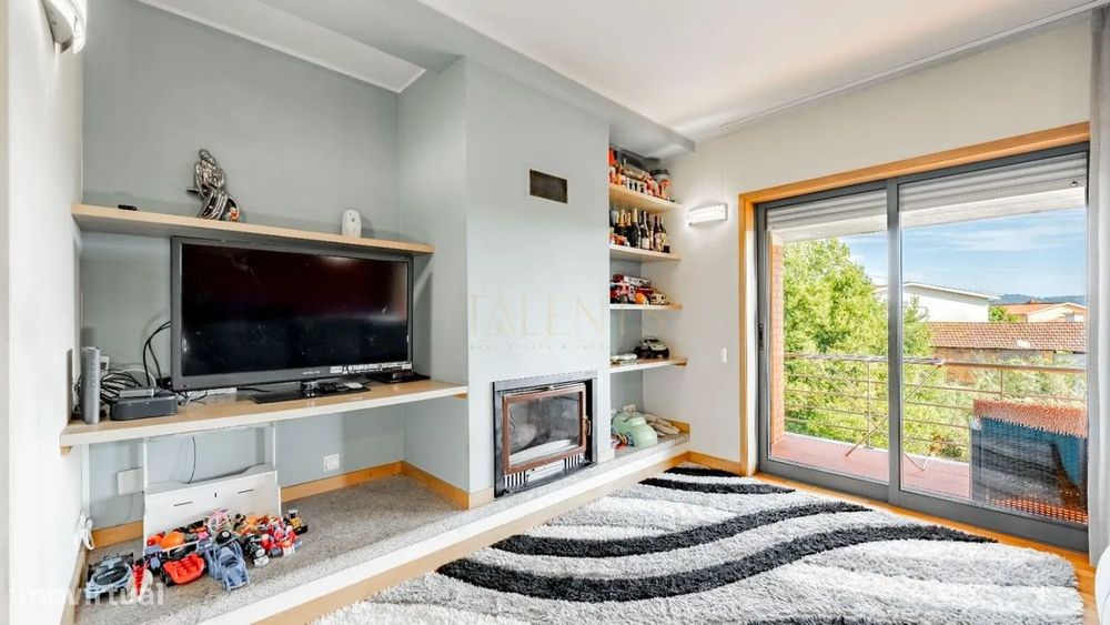 Apartamento T3 em Fradelos | 146 m² | Varanda c/ Churrasqueira