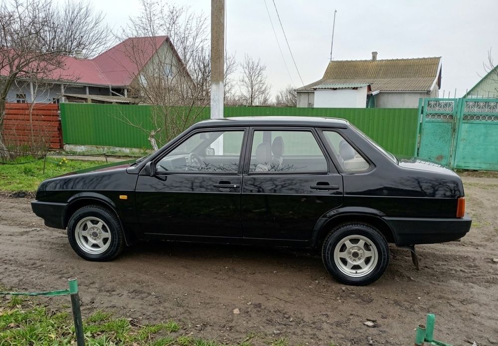 ВАЗ 21099 1997 год