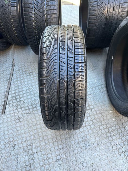 235-45 R20 100W Pirelli Sottozero Winter 270 Serie 2 розпаровка 1шт