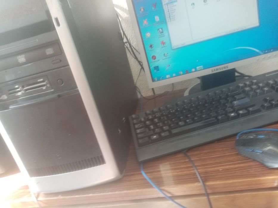 Komputer stacjonarny PC retro