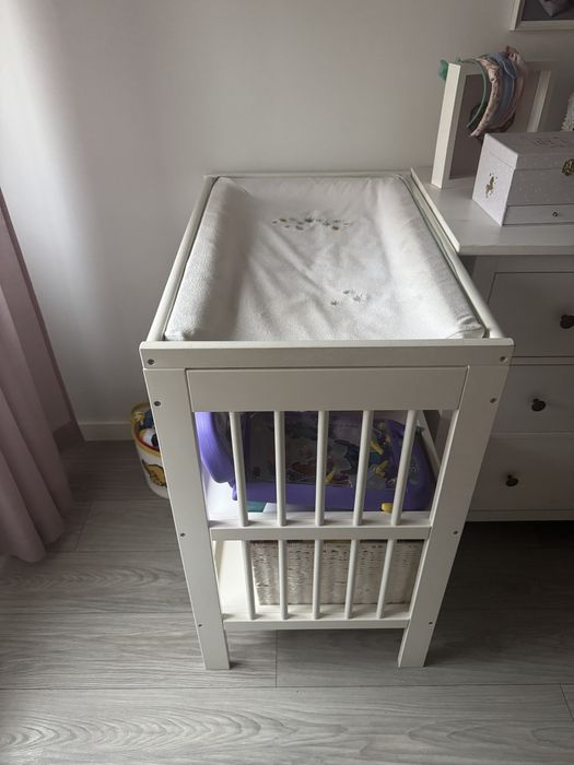 Muda fraldas/trocador bebé IKEA