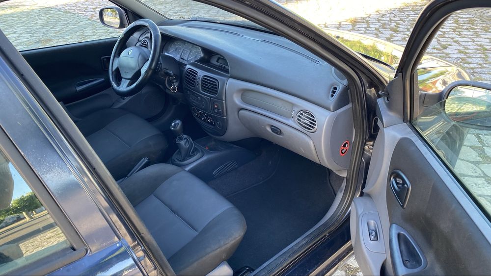 Renault megane 1.9TDI AC comercial