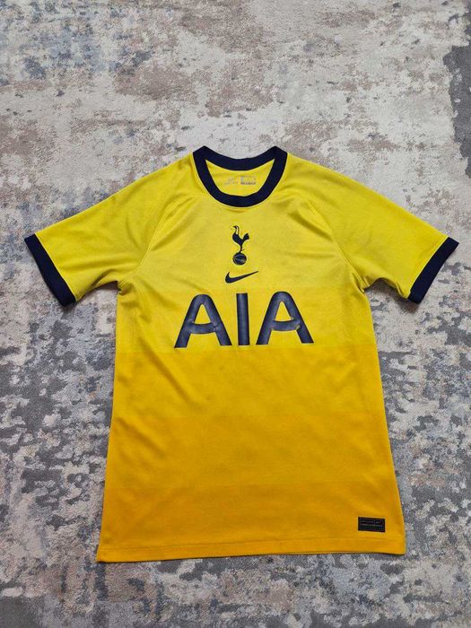 Футбольна форма Тоттенхем