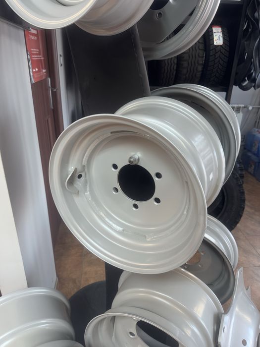 felgi przód szerokie 9.00x15,3 Ostrówek Ursus C330 C360 C380 MF Zetor