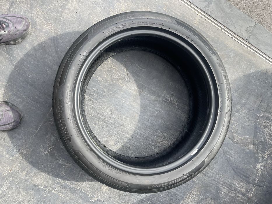 225/45/19 hankook k127