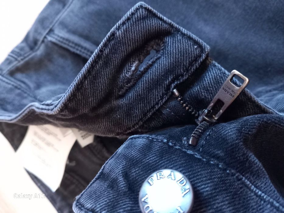 Prada oryginalne damskie skinny 27 S