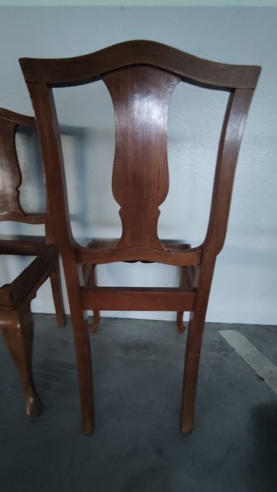 Cadeiras estilo Queen Anne