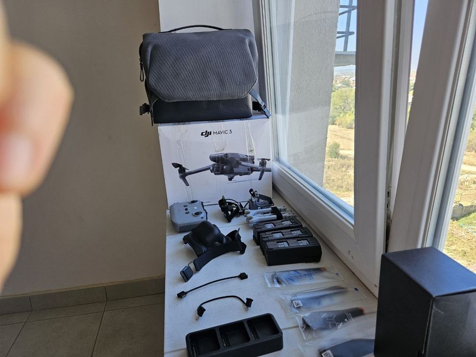 DJI MAVIC 3 fly more combo