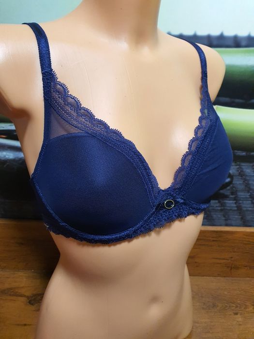 Biustonosz Chantelle 65 E