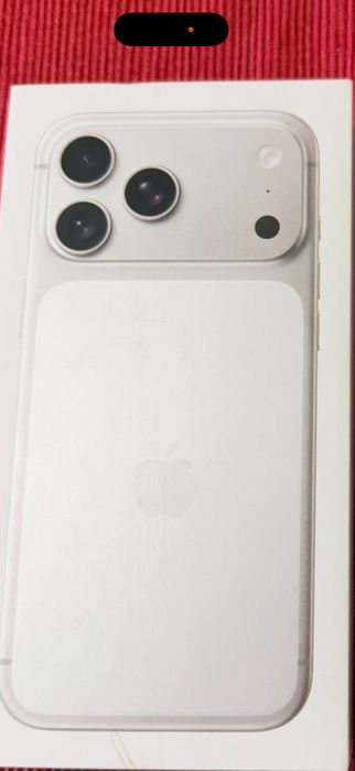 Iphone 17 pro Max 256Gb. Silver Novo