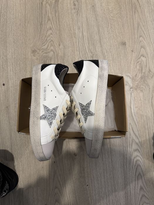 Golden goose com brilhantes
