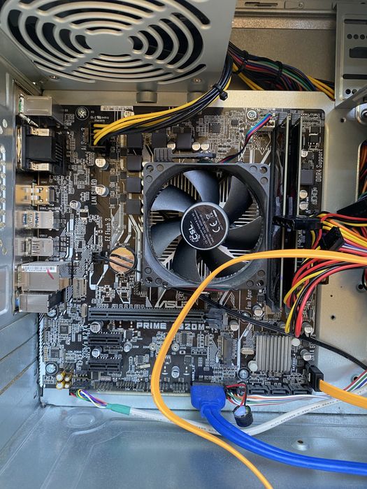 Asus Prime A320M-K , AMD Ryzen 3 4300GE, DDR4 16 GB, SSD 250GB