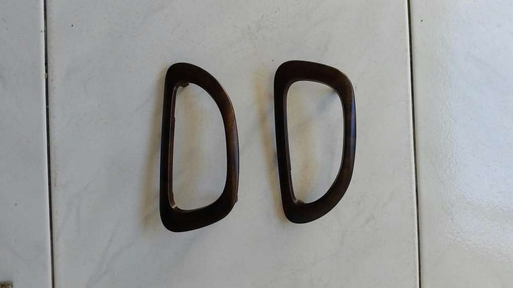 Moldura interior dos fechos das portas