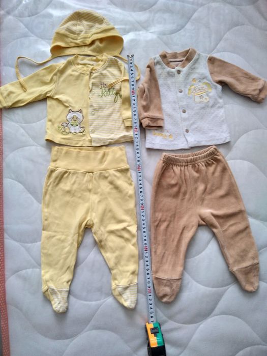 Продам детскую одежду в отличном состоянии.