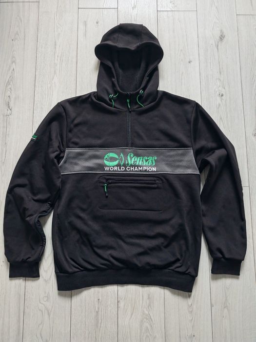 Bluza ,T-shirt , 3 czapki Sensas