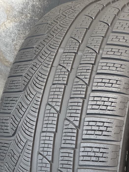R18 235/40 пара зимових шин Pirelli Winter SottoZero W240 чудовий стан