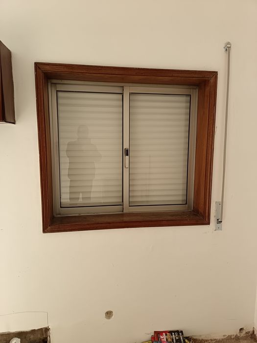 Caixilharia de janela de alumínio