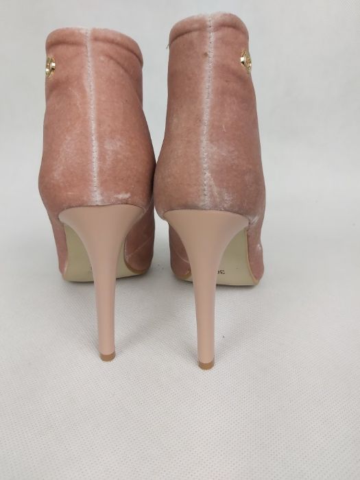 Botki welur cielisty róż 36 CARINII oryginalne plusz HIT