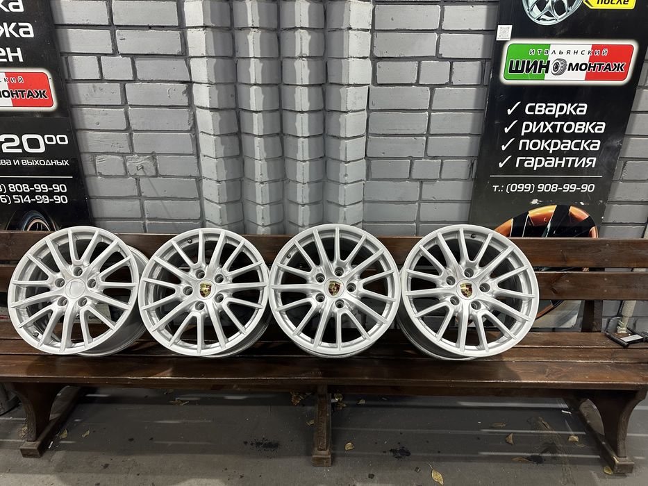 99 Литые диски Porsche Panamera Turbo 5/130 R18