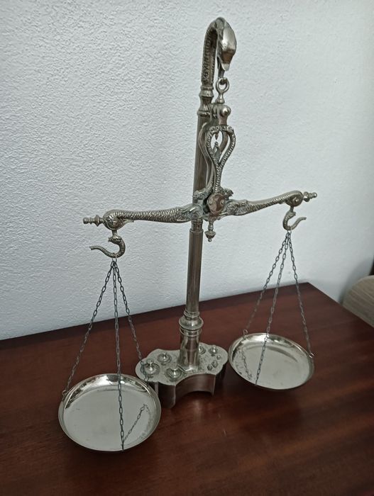 Vendo balança decorativa
