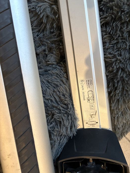 Audi Q5, opony letnie, belki, siatka bagażnika, koło dojaz., subbufer