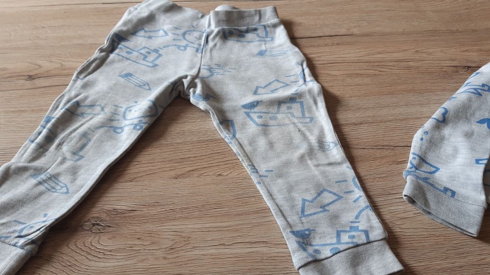 Komplet spodnie bluza 74