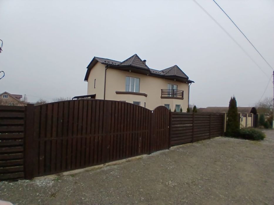 Продається будинок  с.Старий Білоус.