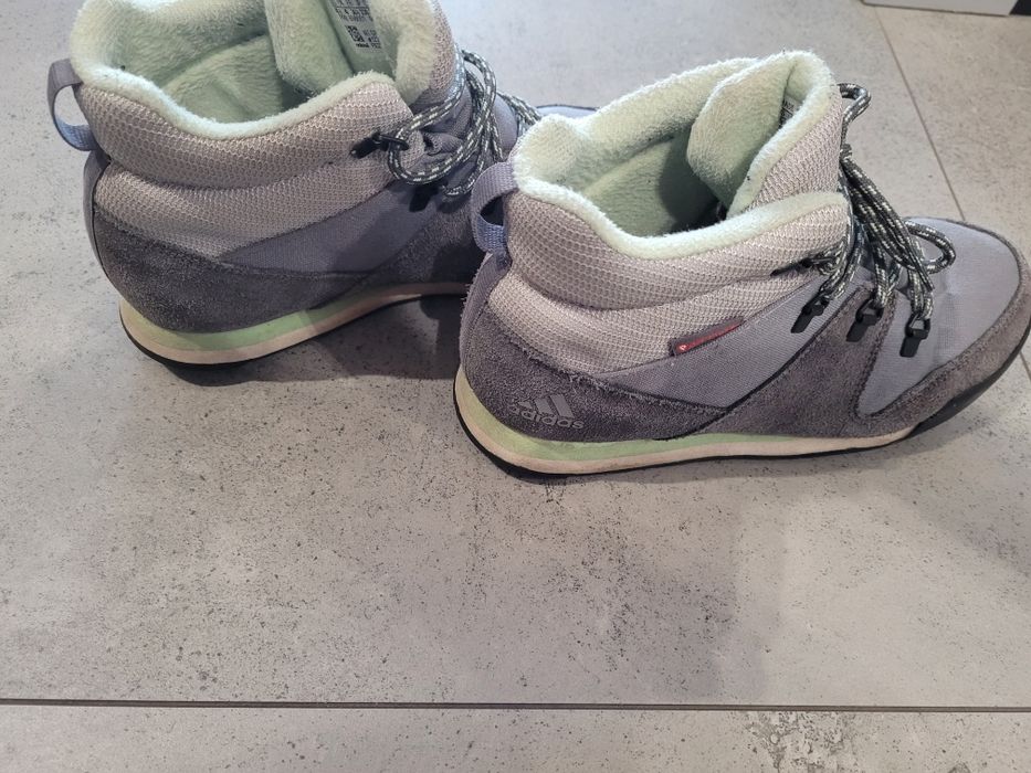 Buty Adidas Climawarm Snowpitch  r. 36 i 2/3