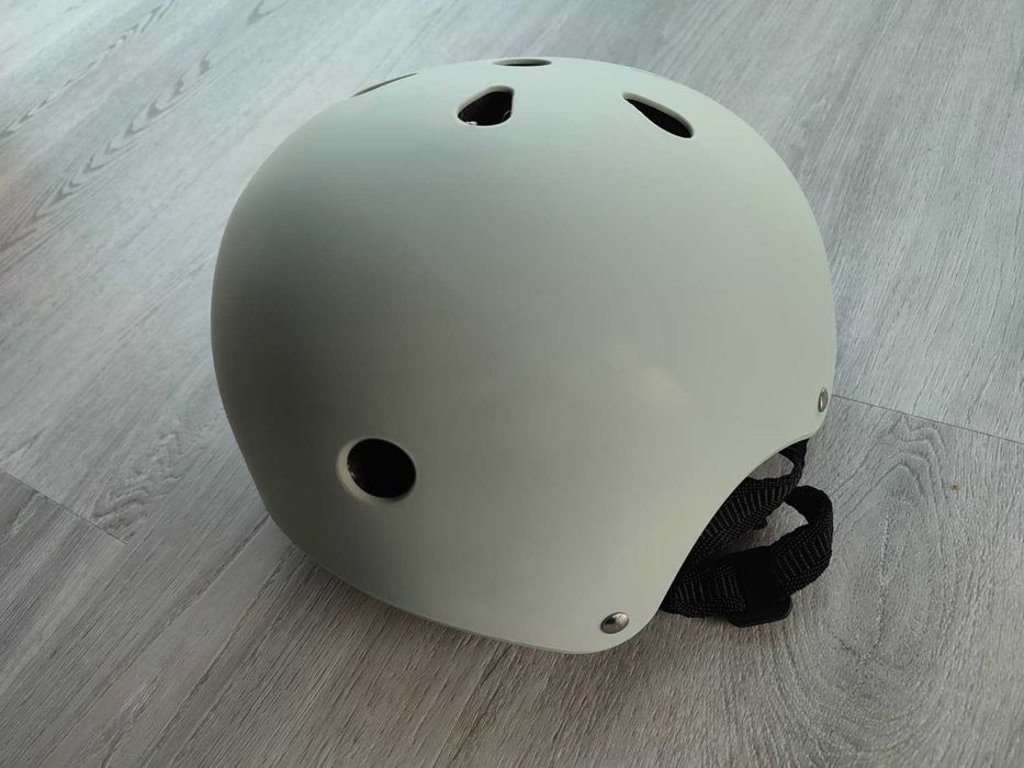 Capacete Criança Momi Mimi 48-55cm