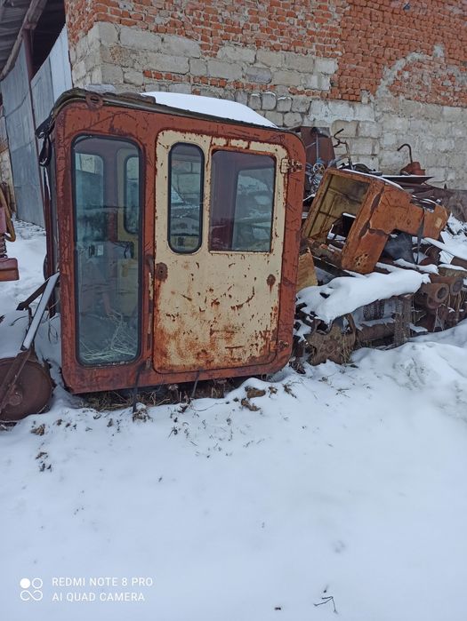 Кабіна трактора.