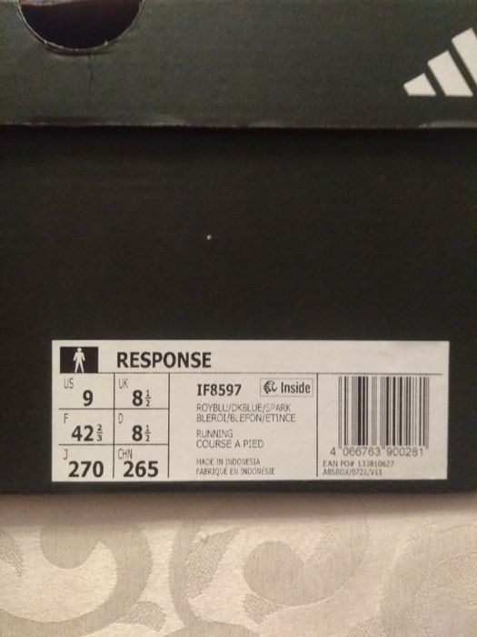 Кросівки для спорту та на кожний день.