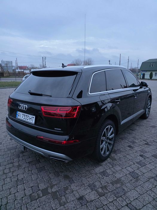 AUDI Q7 2018 року