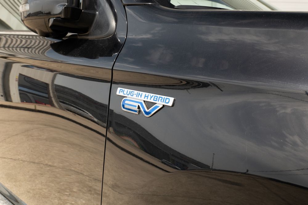 Mitsubishi Outlander  PHEV
