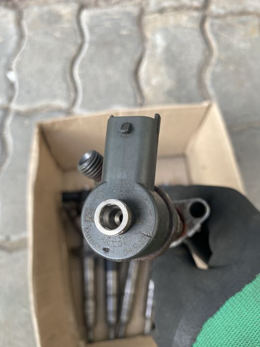 Форсунка рено мастер 2.2 та 2.5 мовано трафік лагуна еспейс перевірена