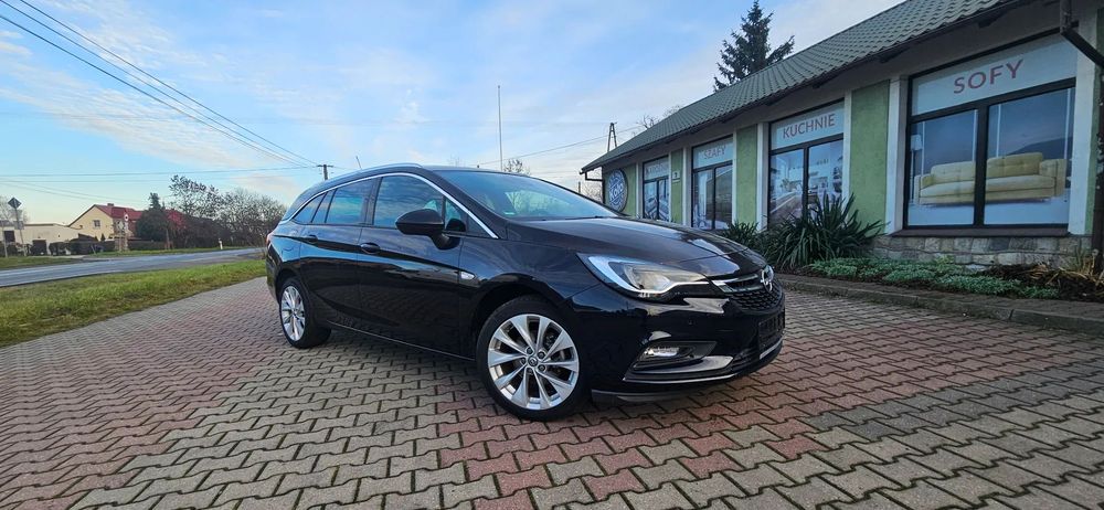 Opel Astra Potwierdzony przebieg! Elektryczny bagażnik, lampy ILUX! 150KM !