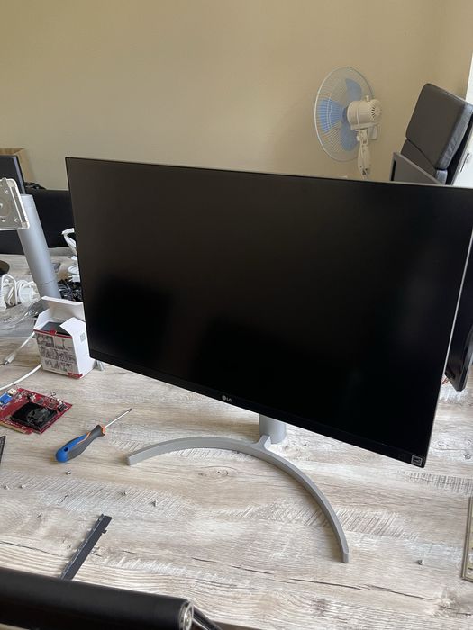 Монітори LG 27uk650 w