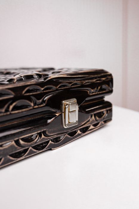 Шикарні дерев'яні різьблені нарди з дерева ручної роботи