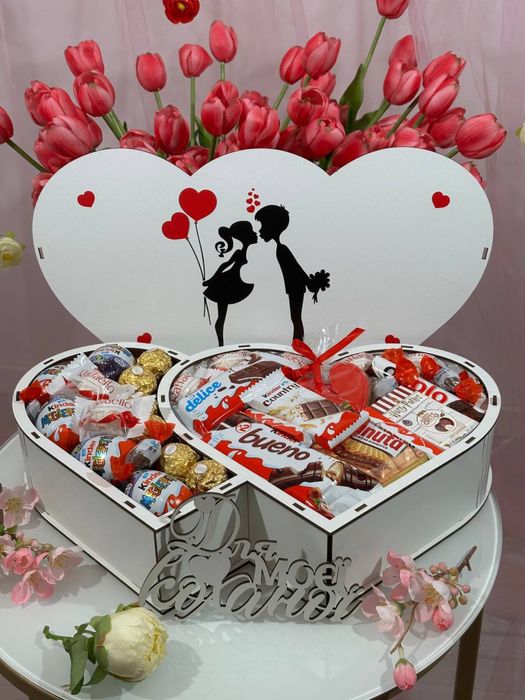 Ефектний солодкий подарунок на 8 Березня | Бокс подвійне серце