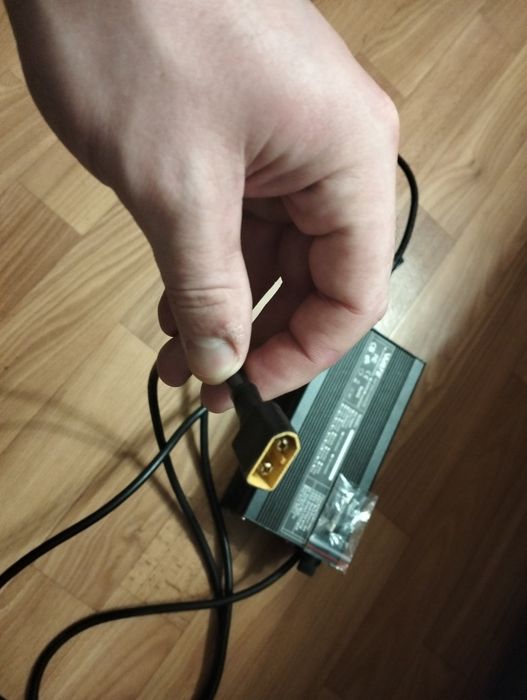 Зарядний пристрій Wate для літій іонних акумуляторів 48 v 8a