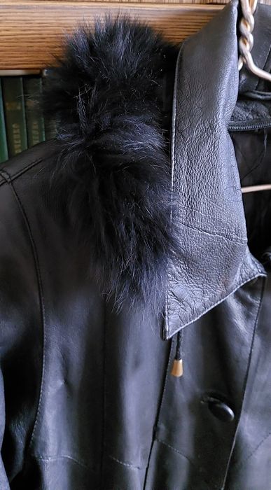 Кожаное пальто деми