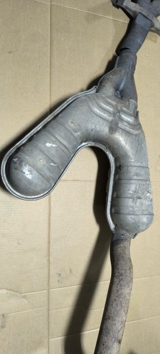 Linha intermédia e panelas E39 528i