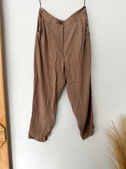 Spodnie damskie beżowe 3/4 Bonprix luźne z kieszeniami wiskoza L/40