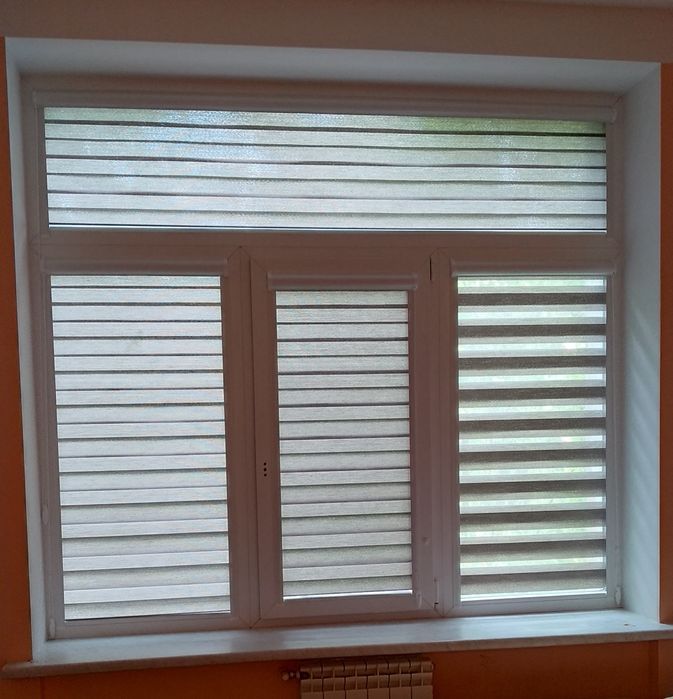 Рулонные шторы день-ночь. Тканевые ролеты.