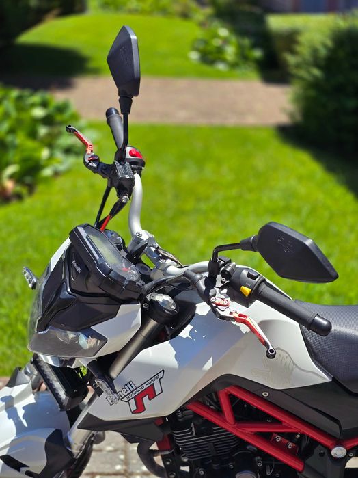 Mota Benelli TNT 125 cc